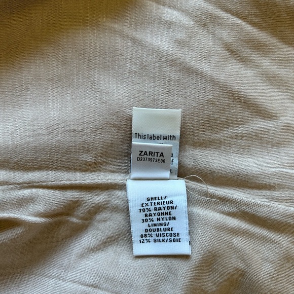 Elegant Diane Von Furstenburg nude lace dress - Picture 8 of 11